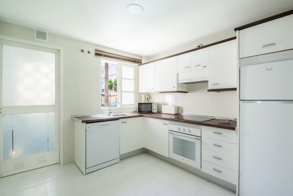 Apartamento Con Piscina Cerca Del Golf En Atalaya - Atalaya Del Golf 31 เอสเตโปนา ภายนอก รูปภาพ